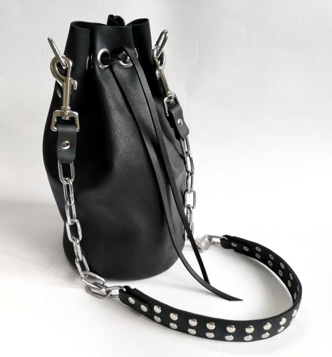 This Bucket tote is made from supple 1mm thick cowhide with a matte finish. Handmade in New Zealand by Gemma Proebst
