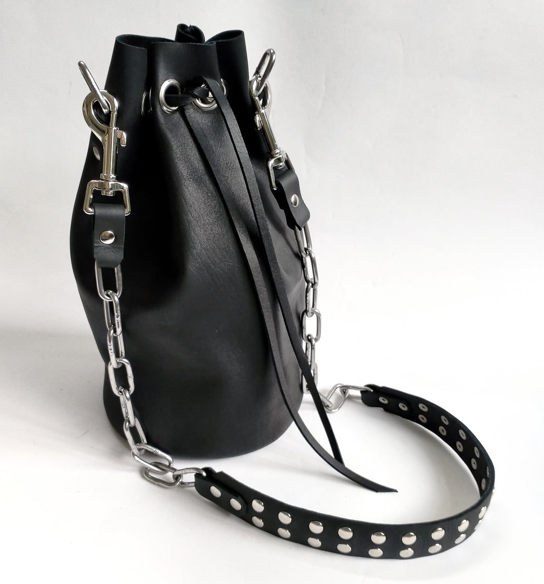 This Bucket tote is made from supple 1mm thick cowhide with a matte finish. Handmade in New Zealand by Gemma Proebst