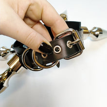 Load image into Gallery viewer, Morningstar Spike Choker - Leather
